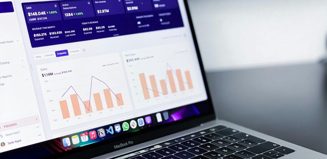 photo-1608222351212-18fe0ec7b13b