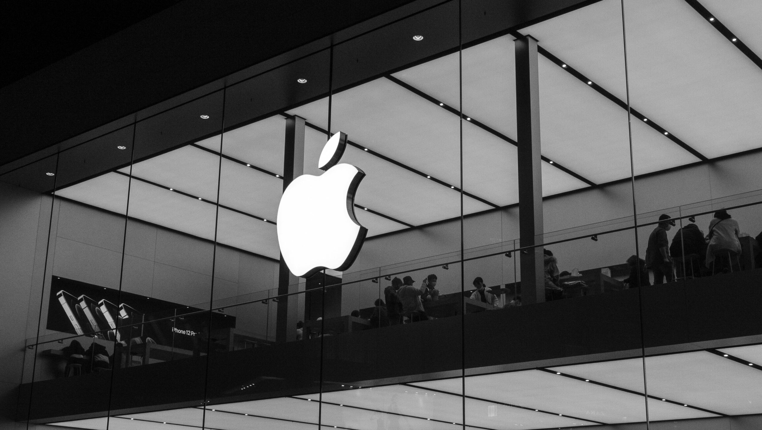 Creating Seamless Omnichannel Experiences for Customer Loyalty
