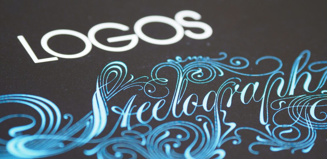 photo-1611580638123-d95036b45d4b